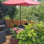 Abuhardillado En Pueblo Asturiano Santianes (Pravia, Asturias)