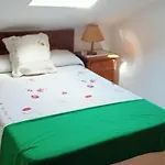 Abuhardillado En Pueblo Asturiano *
