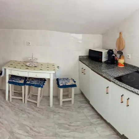 Apartmán Abuhardillado En Pueblo Asturiano *