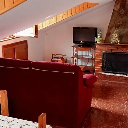 Abuhardillado En Pueblo Asturiano Apartmán *